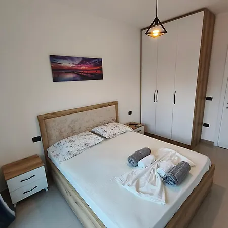 Apartment Eg *