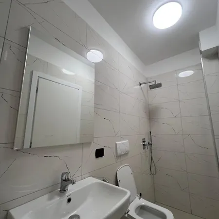 Eg Apartment Shengjin