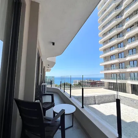 Apartment Eg *