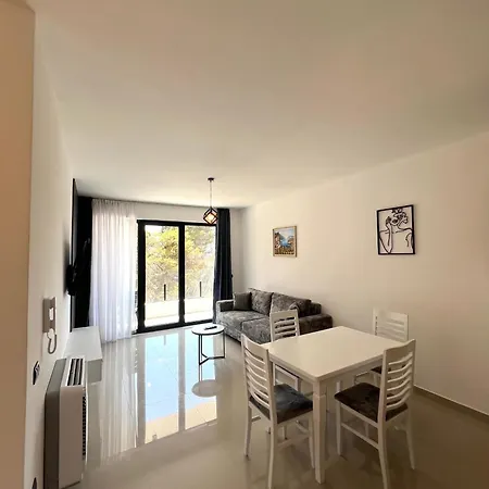 Eg Apartment Shengjin
